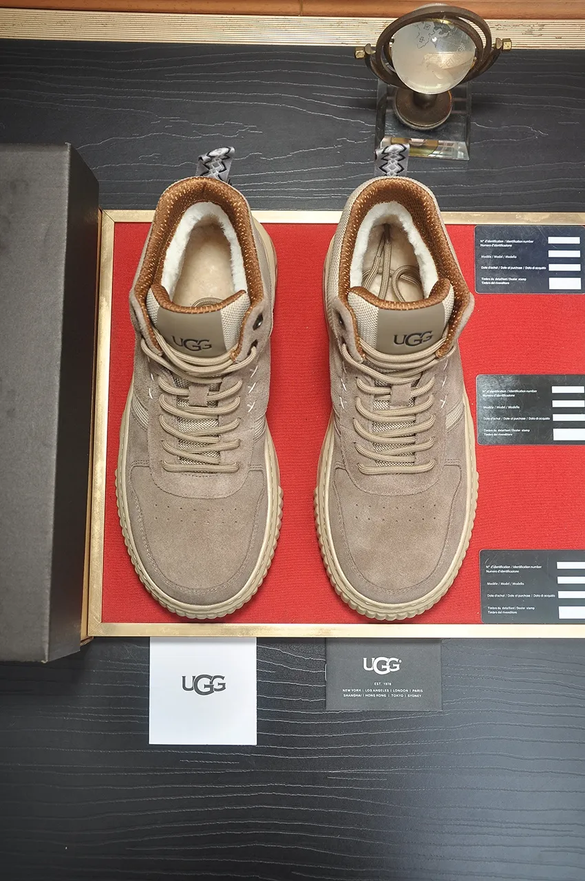Men's shoes 💰640💶 [UGG] (full wool lining) top-end high-quality fur-in-one warm snow boots from Australia's warm luxury brand men's shoes, UGG-5877 official website synchronized, made of imported cowhide, carefully sewn...Imported rubber foam outsole (comfortable, soft, wear-resistant) The quality is really great...Exquisite workmanship, you can't put it down at first sight, available in sizes 39-44